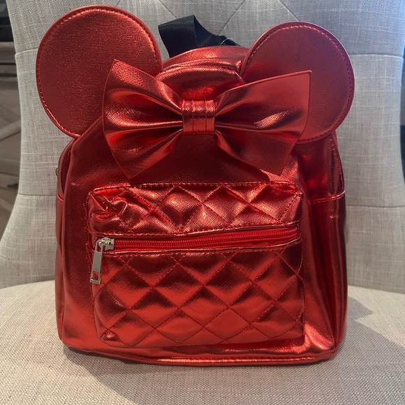 BNWT MINNIE MOUSE MINI BACKPACK - Picture 1 of 3